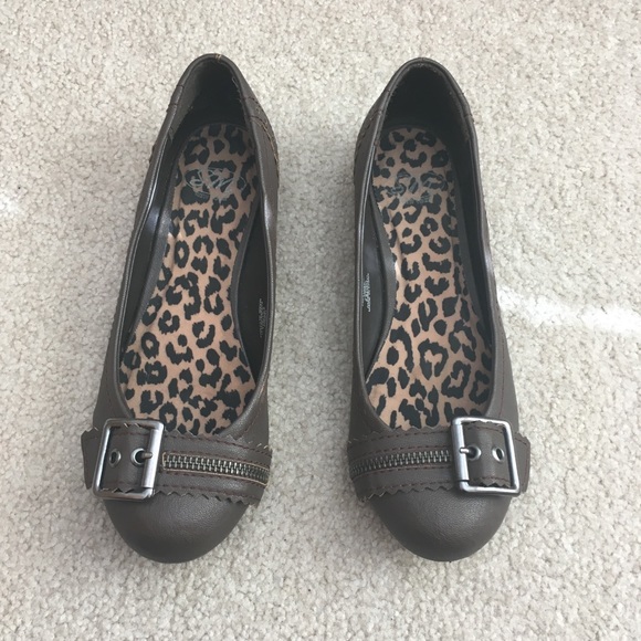 SM New York Shoes - Brown Flats